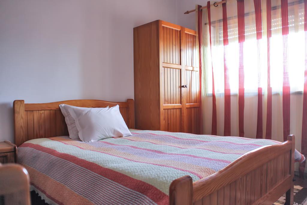 Hotel Solar Da Charneca 莱里亚 客房 照片